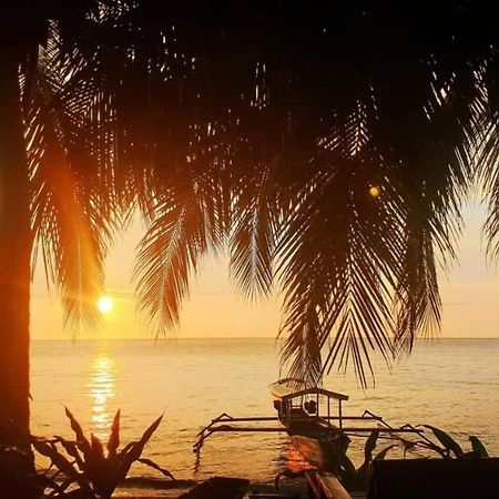 Sunset Beach Batudaka Exterior photo